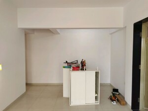 2.5 BHK Apartment For Rent in Vaibhav Paradise, Santacruz East