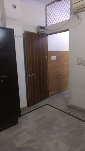 Room in 1 BHK Builder Floor at Patel Nagar – for Rent
