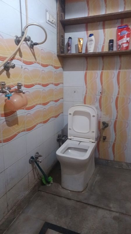 1 BHK + Extra Room Builder Floor For Rent in Patel Nagar