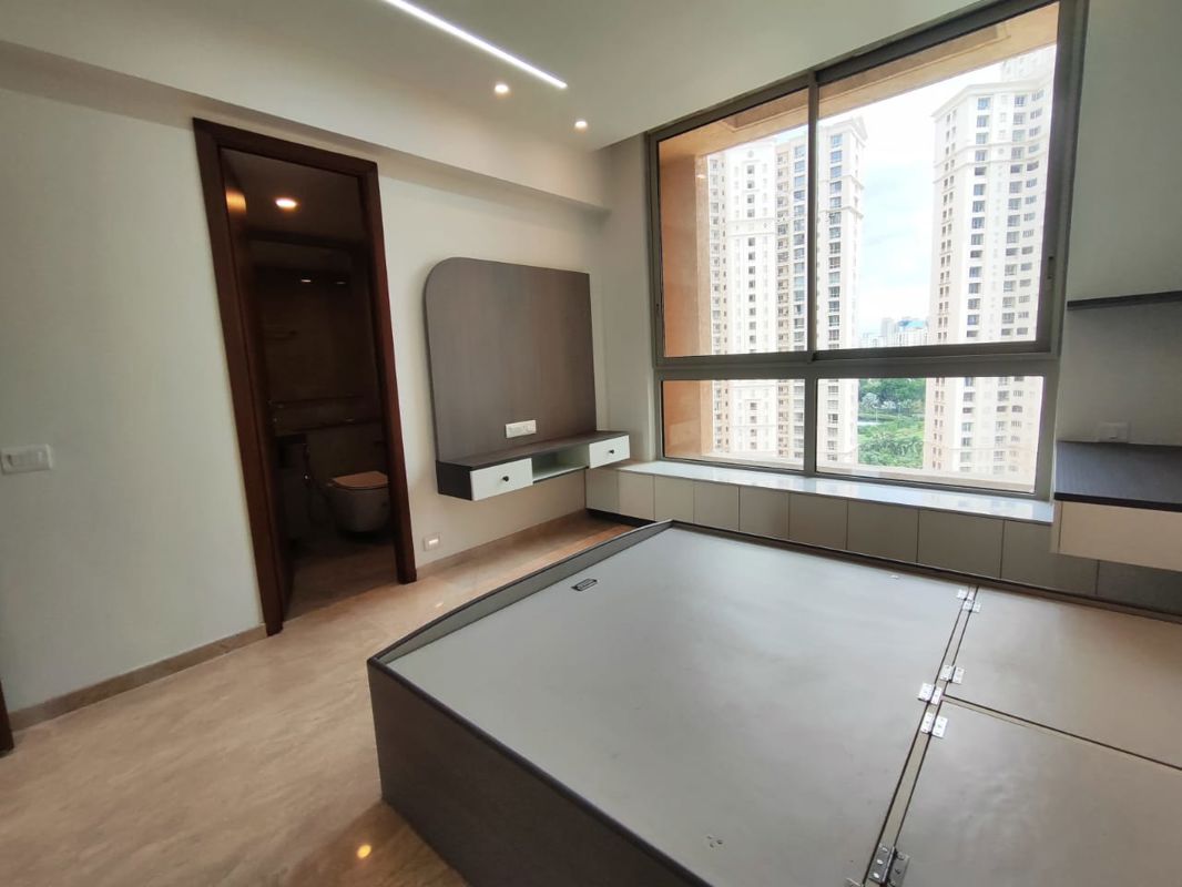 4 BHK + Pooja Room 1708 Sq.Ft. Apartment in Hiranandani Lake Enclave Glendale