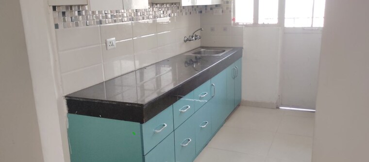 Kitchen, signature-global-signum-107 2 Bedroom 577 Sq.Ft. Apartment In Sector 107 Gurgaon 9723034