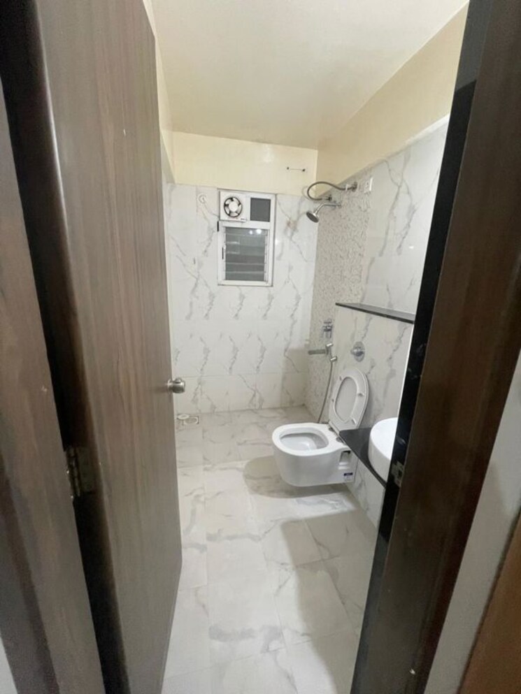 Bathroom, majestique-towers 2 Bedroom 825 Sq.Ft. Apartment In Kharadi Pune 9723050
