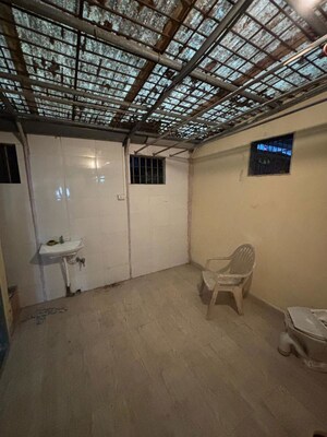 Room in Studio Apartment at Kasturi Tower, Airoli Sector 3 – for Rent