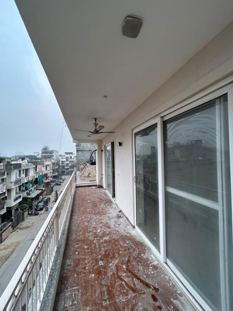 Balcony, green fields colony 4 Bedroom 2200 Sq.Ft. Builder Floor In Green Fields Colony Faridabad 9723058