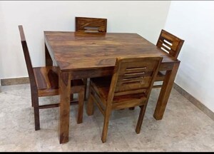 Living Room in 2 BHK Builder Floor at Prashant Vihar – for Rent