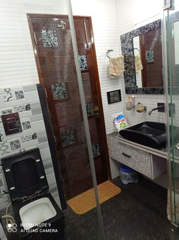 Attached Bathroom, prashant vihar 2 Bedroom 1000 Sq.Ft. Builder Floor In Prashant Vihar Delhi 9723065