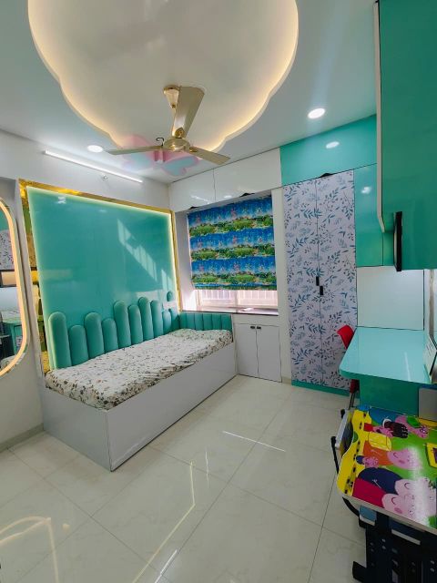 4 BHK + Pooja Room Apartment For Rent in Rushi Tower Andheri  West 