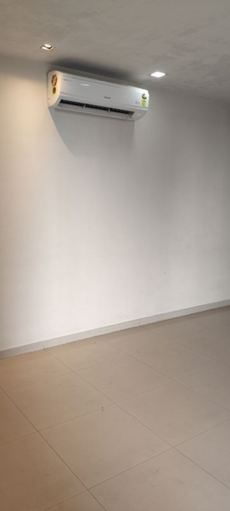 Living Room, oberoi-springs 3 Bedroom 1000 Sq.Ft. Apartment In Andheri West Mumbai 9723061