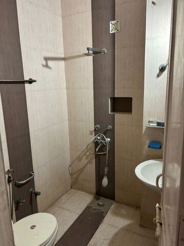 Bathroom in 2 BHK Builder Floor at Rohini Sector 13 – for Rent