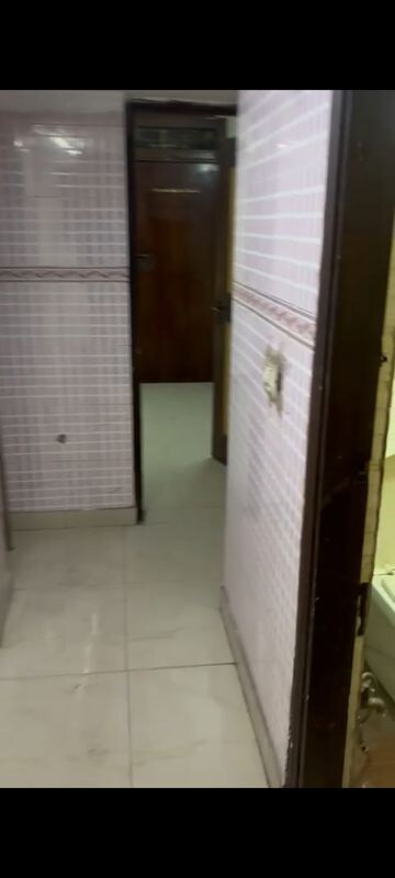 Room in 3 BHK Builder Floor at Rohini Sector 13 – for Rent