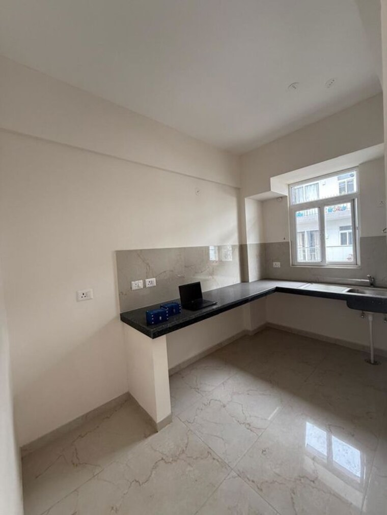 Kitchen, smart-world-gems 2.5 Bedroom 1194 Sq.Ft. Apartment In Sector 89 Gurgaon 9723101