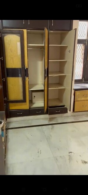 Furnished Amenities in 2 BHK Builder Floor at Rohini Sector 13 – for Rent