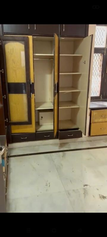 Furnished Amenities in 2 BHK Builder Floor at Rohini Sector 13 – for Rent