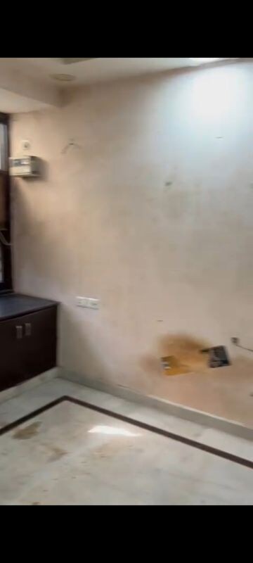 Furnished Amenities in 2 BHK Builder Floor at Rohini Sector 13 – for Rent