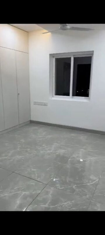 Room in 2 BHK Apartment at Hallmark Vesta, Kollur – for Rent