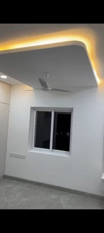 Room in 2 BHK Apartment at Hallmark Vesta, Kollur – for Rent