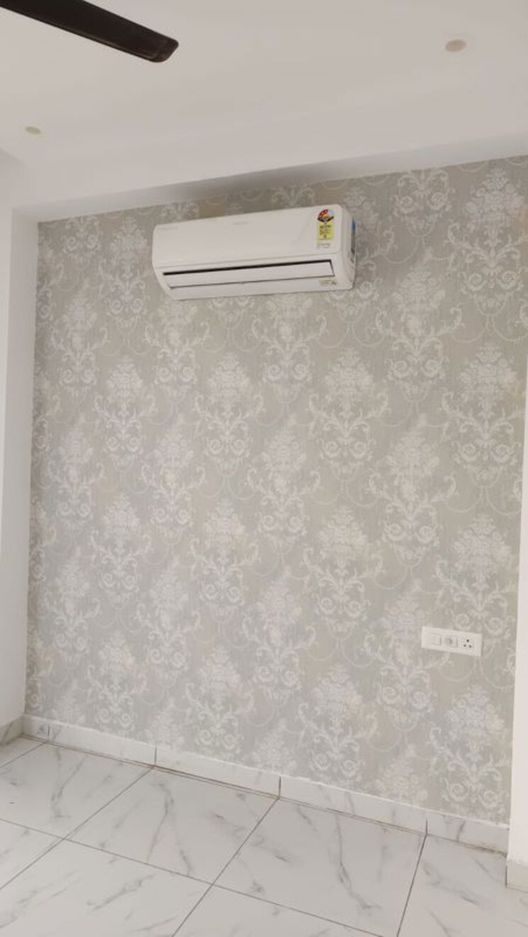 Room, sector 26 4 Bedroom 200 Sq.Yd. Independent House In Sector 26 Panchkula 9723112