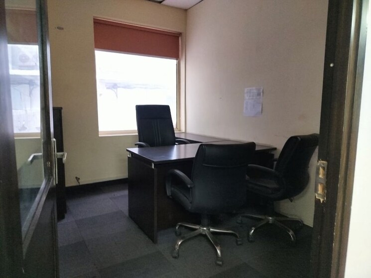Living Room, sector 7 Commercial Office Space 1000 Sq.Ft. In Sector 7 Noida 9723138