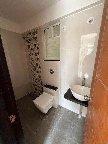 Master Bedroom in 2 BHK Apartment at Laxmi Homes Yerwada, Yerawada – for Rent