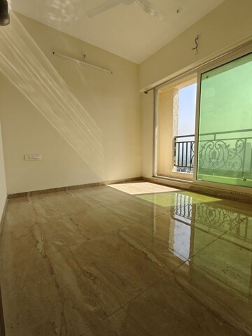 Room in 2 BHK Apartment at Siddhi Highland Springs, Dhokali – for Rent