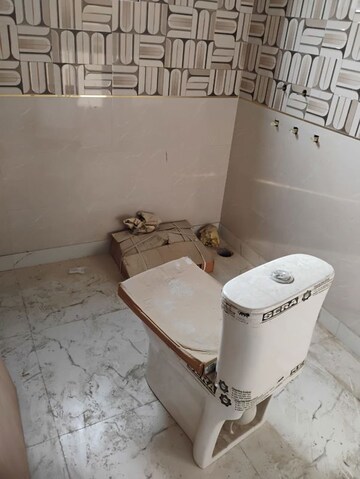 Bathroom in 2 BHK Builder Floor at Shalimar Bagh – for Rent