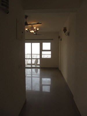 Room in 2 BHK Apartment at BPTP Princess Park, Sector 86 – for Rent