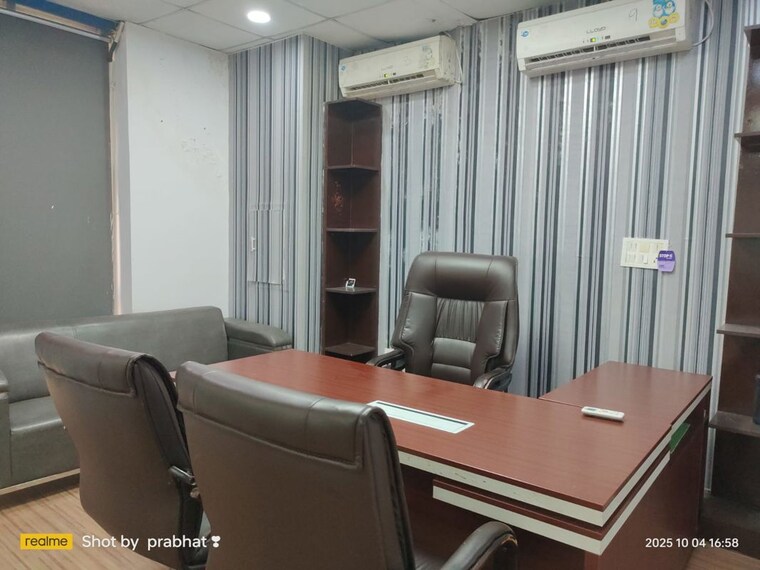Team Area, sector 8 Commercial Office Space 1200 Sq.Ft. In Sector 8 Noida 9723189