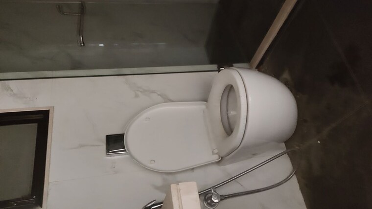 Bathroom, omkar-raga 2 Bedroom 927 Sq.Ft. Apartment In Chembur Mumbai 9723185