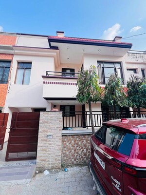 3 BHK Builder Floor For Sale in Dhakoli