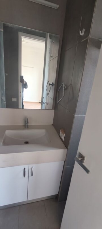 Bathroom in 2 BHK Apartment at Ireo Skyon, Sector 60 – for Rent
