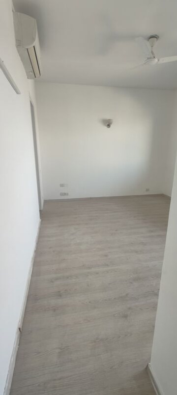 2 BHK Apartment For Rent in Ireo Skyon, Sector 60