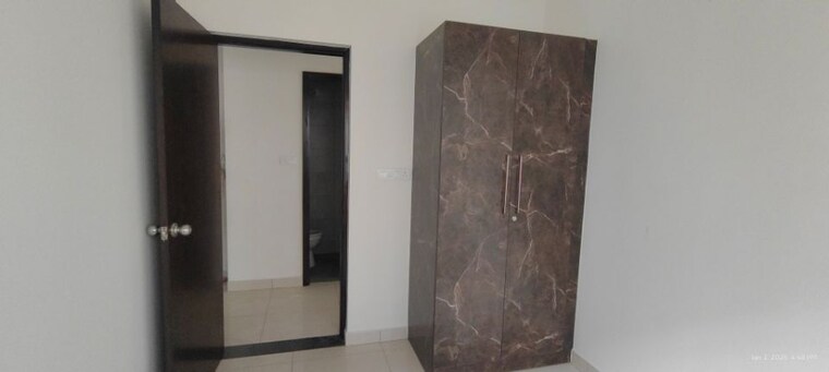 Room, provident-park-square 1.5 Bedroom 425 Sq.Ft. Apartment In Kanakapura Road Bangalore 9723232