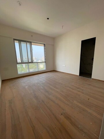 Room in 4 BHK Apartment at Arihant Balaji Pride, Chembur – for Rent