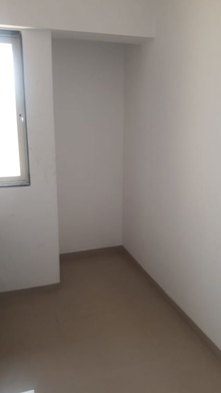 Room, mansarovar-residency 1 Bedroom 393 Sq.Ft. Apartment In Desai Village Thane 9723250