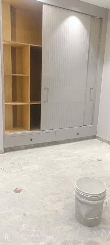 Room in 3 BHK Builder Floor at Janakpuri – for Sale