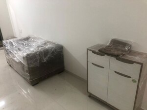 Room in 3 BHK Apartment at Kanakia Levels, Malad East – for Rent