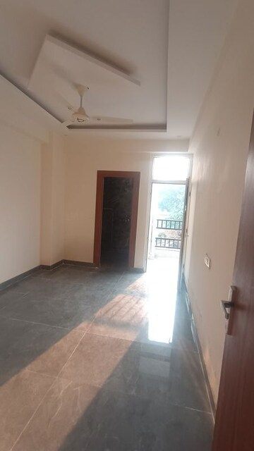Room in 3 BHK Builder Floor at Vihaan Homes, Sector 1 Greater Noida – for Sale