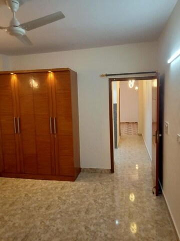 Room in 2 BHK Builder Floor at Khirki Extension – for Rent