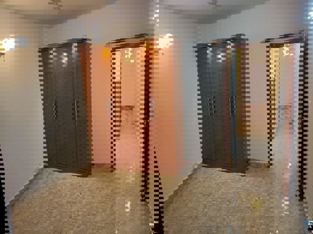 2 BHK + Servant Room Builder Floor For Rent in Malviya Nagar Khirki Exte