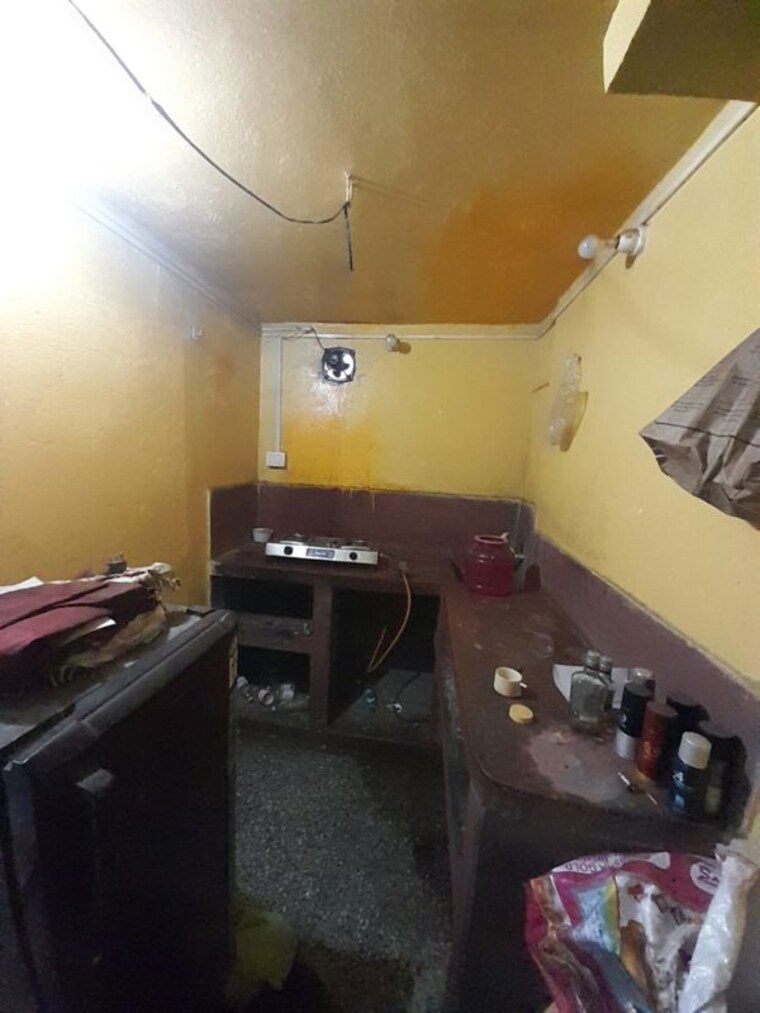 Kitchen, kaikhali 1 RK 450 Sq.Ft. Independent House In Kaikhali Kolkata 9723365