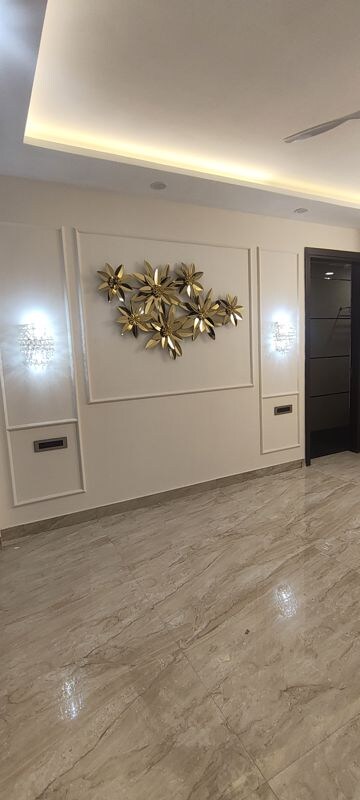 Furnished Amenities in 3.5 BHK Builder Floor at Emaar Marbella, Sector 66 – for Sale