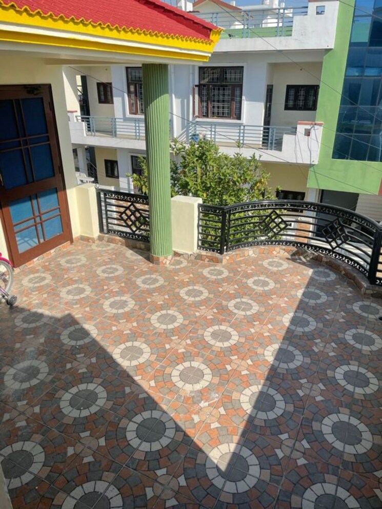  Parking, turner road 4 Bedroom 200 Sq.Yd. Independent House In Turner Road Dehradun 9723391