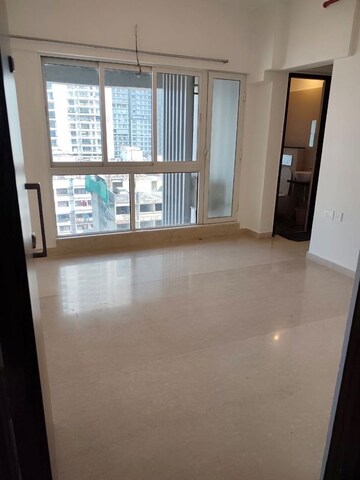 Room in 1 BHK Apartment at Omkar Signet, Malad East – for Rent