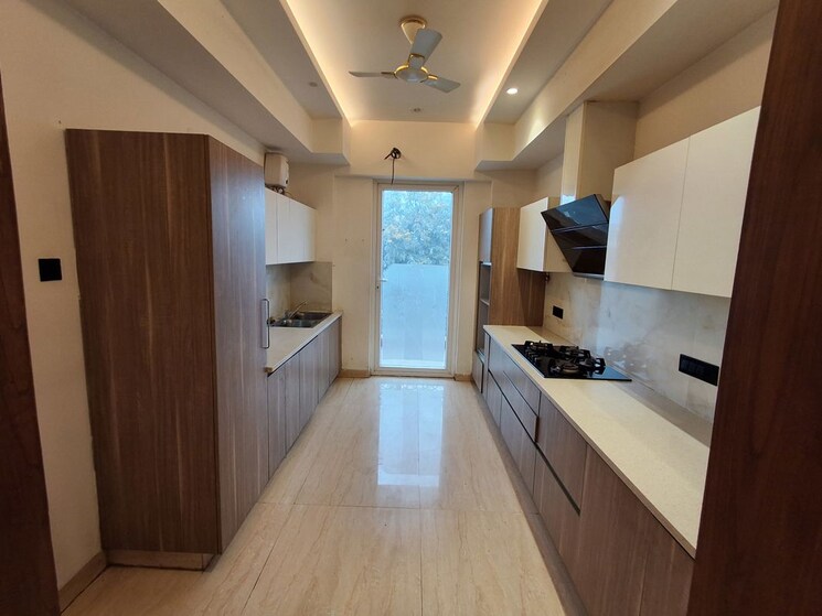 Kitchen, ansal-api-esencia 4 Bedroom 4000 Sq.Ft. Builder Floor In Sector 67 Gurgaon 9723401
