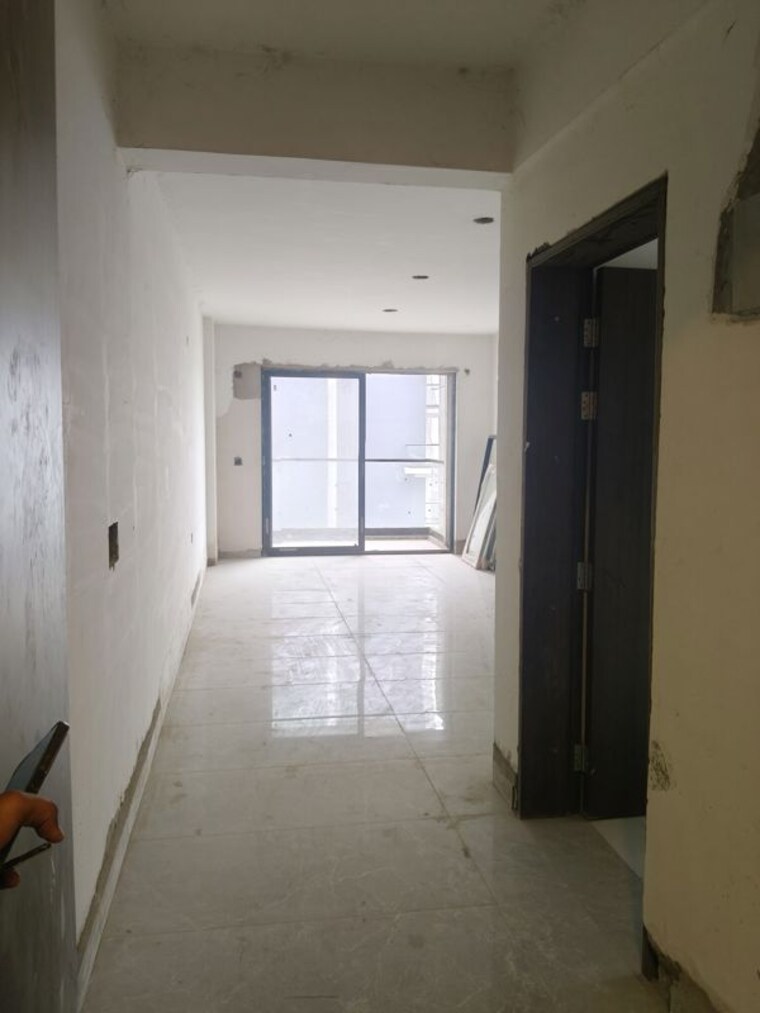 Room, one-oak-natura 2.5 Bedroom 1440 Sq.Ft. Apartment In Sushant Golf City Lucknow 9723410