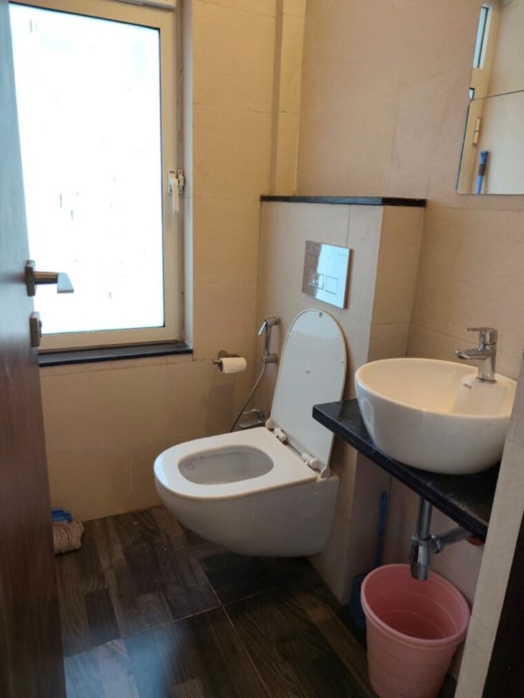 Team Area, omkar-signet 1 Bedroom 350 Sq.Ft. Apartment In Malad East Mumbai 9723403