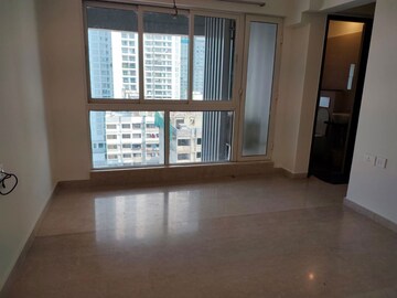 Room in 1 BHK Apartment at Omkar Signet, Malad East – for Rent