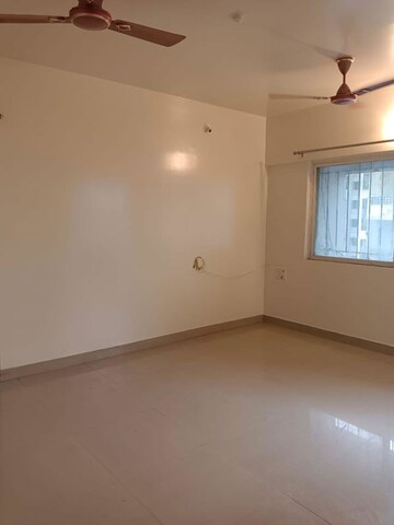 Room in 2 BHK Apartment at Colonnade Apartment, Kharadi – for Rent