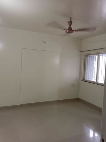 Room in 2 BHK Apartment at Colonnade Apartment, Kharadi – for Rent