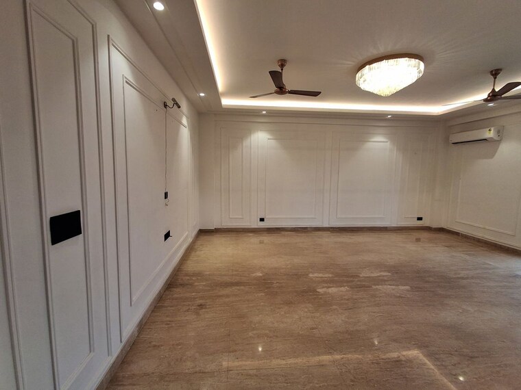 Bathroom, heritage-homes 4 Bedroom 3150 Sq.Ft. Builder Floor In Sector 9 Gurgaon 9723435